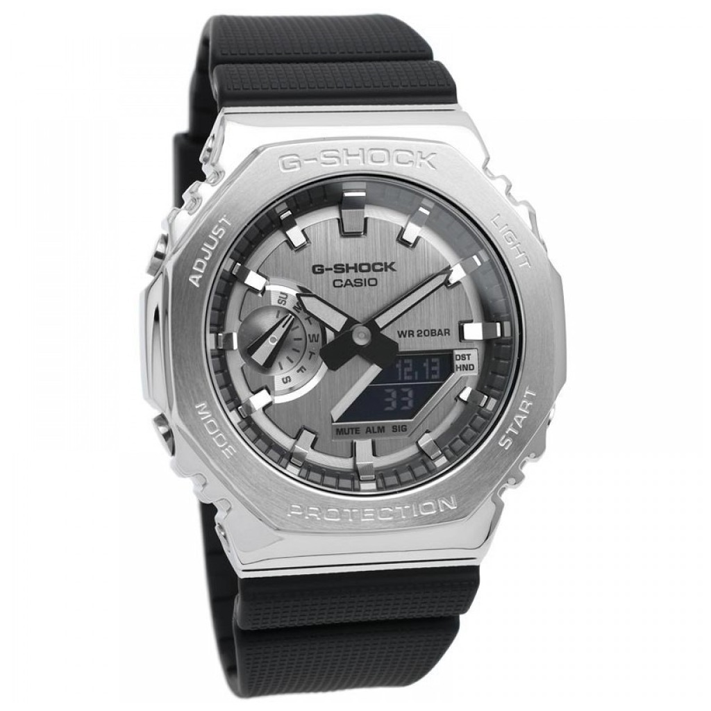 再生品 Casio G-SHOCK Metal Covered アナログデジタル 樹脂ベルト クォーツ GM-2100-1A GM2100-1 200m防水 メンズ腕時計