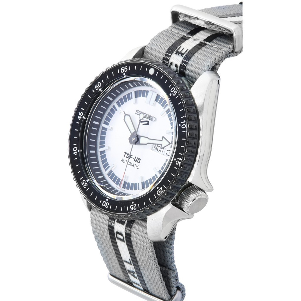 セイコー 5 スポーツ 55 周年記念ウルトラセブン限定版自動巻き SRPJ79K1 100M メンズ腕時計