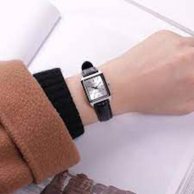 Montre Avec Phase De Lune Casio LTP-V007L-1B Montre à Quartz Analogique Décontractée Pour Femme, Mouvement à Quartz Montre étanche 100 M